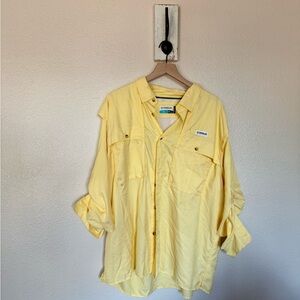 MAGELLAN • Outdoors Yellow Casual Button Down Fishing Shirt